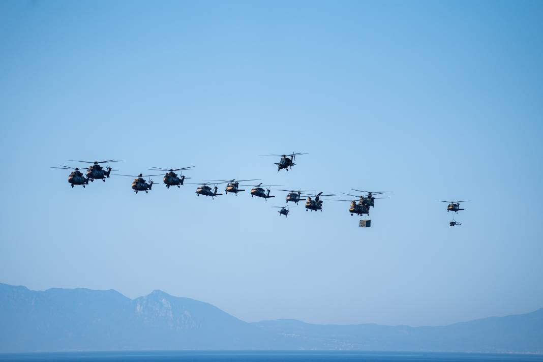 Türk Ordusu gücünü dünyaya böyle gösterdi. EFES-2024 Tatbikatı başarıyla tamamlandı - Resim: 21